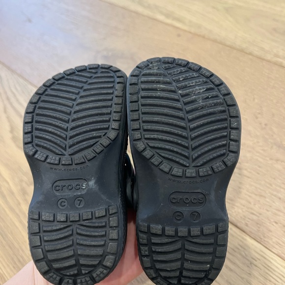 Baby Crocs - Picture 3 of 3